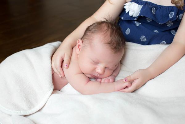 In-Home Newborn Session_Aubrey L. Stopa Photography (4)