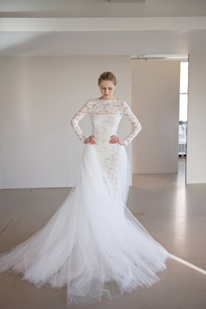 Oscar de la Renta over skirt lace wedding dress