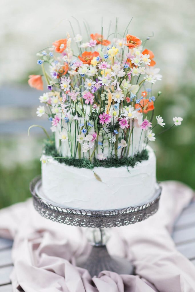 white spring cake with flowers 