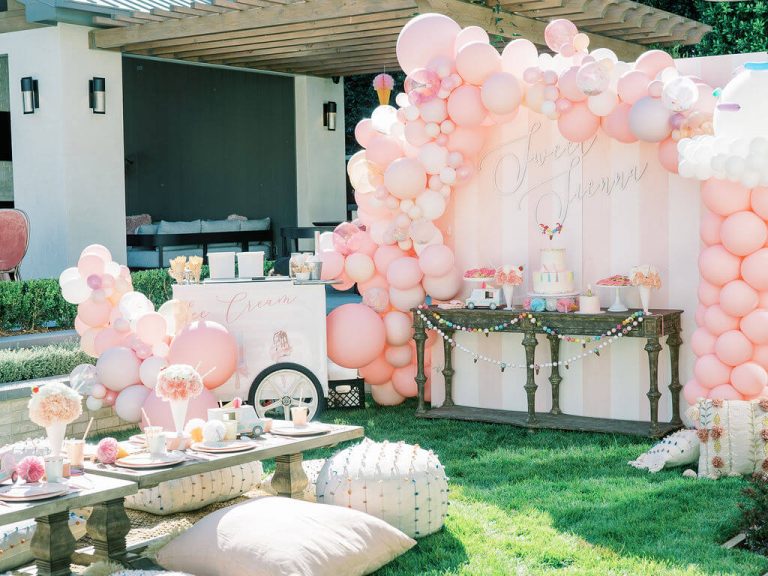 A Sweet-As-Can-Be Ice Cream First Birthday Party! - Perfete